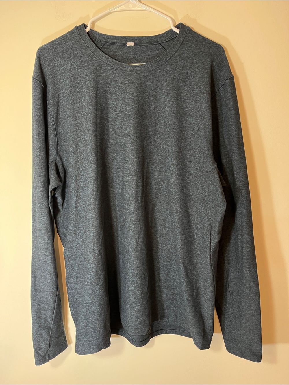 Lululemon long sleeve shirt XL